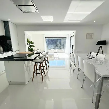 V5b11 Avec Piscine Proche Plages Villa