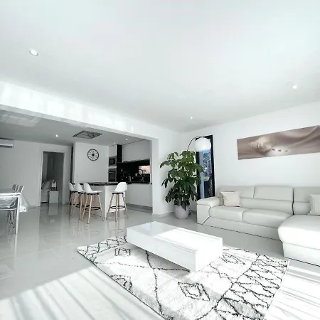 Villa V5b11 Avec Piscine Proche Plages Cannes